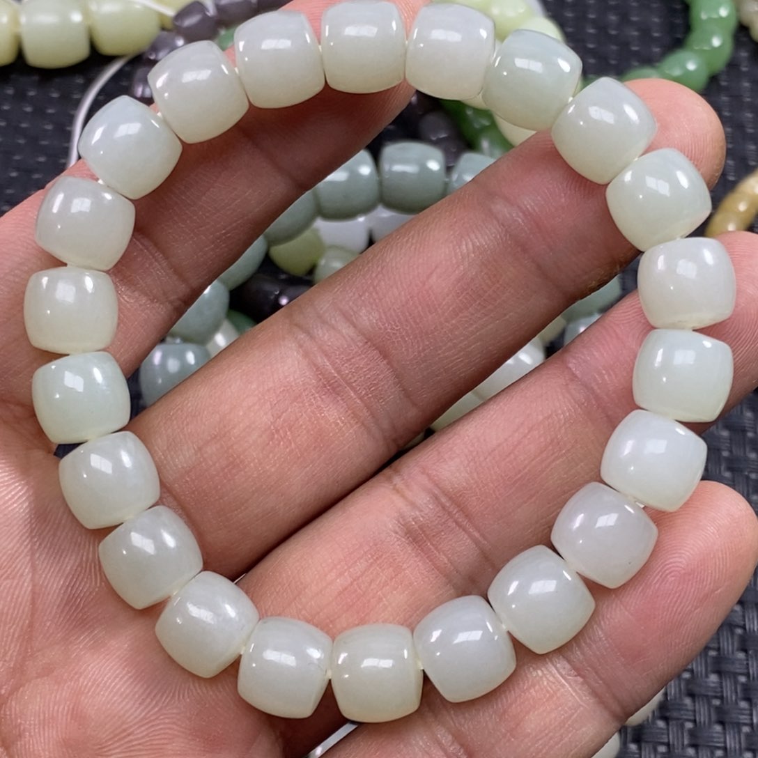 和田玉手链未镶嵌