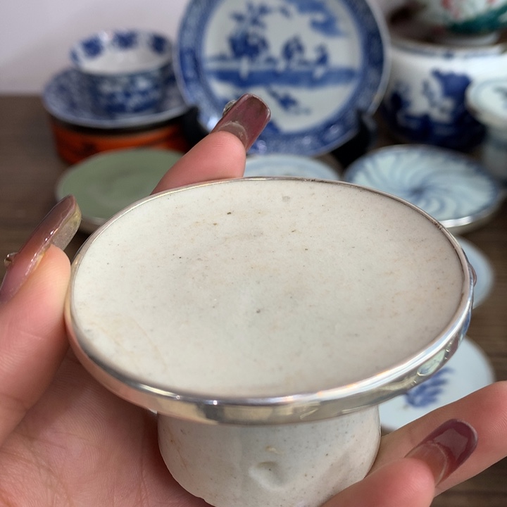 壶承现代纯手工的工艺品