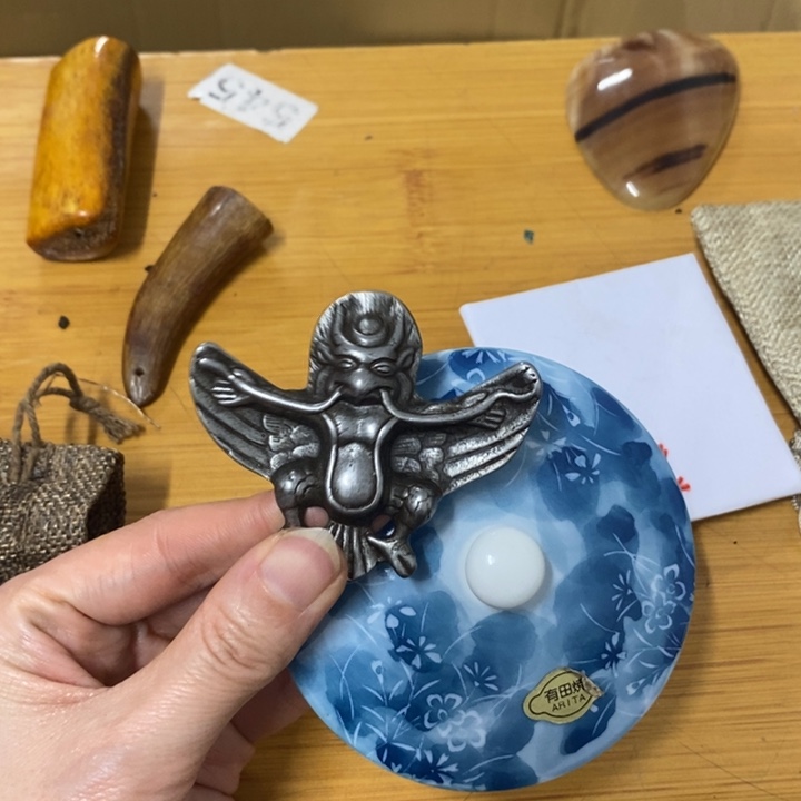 摆件中古工艺品一件