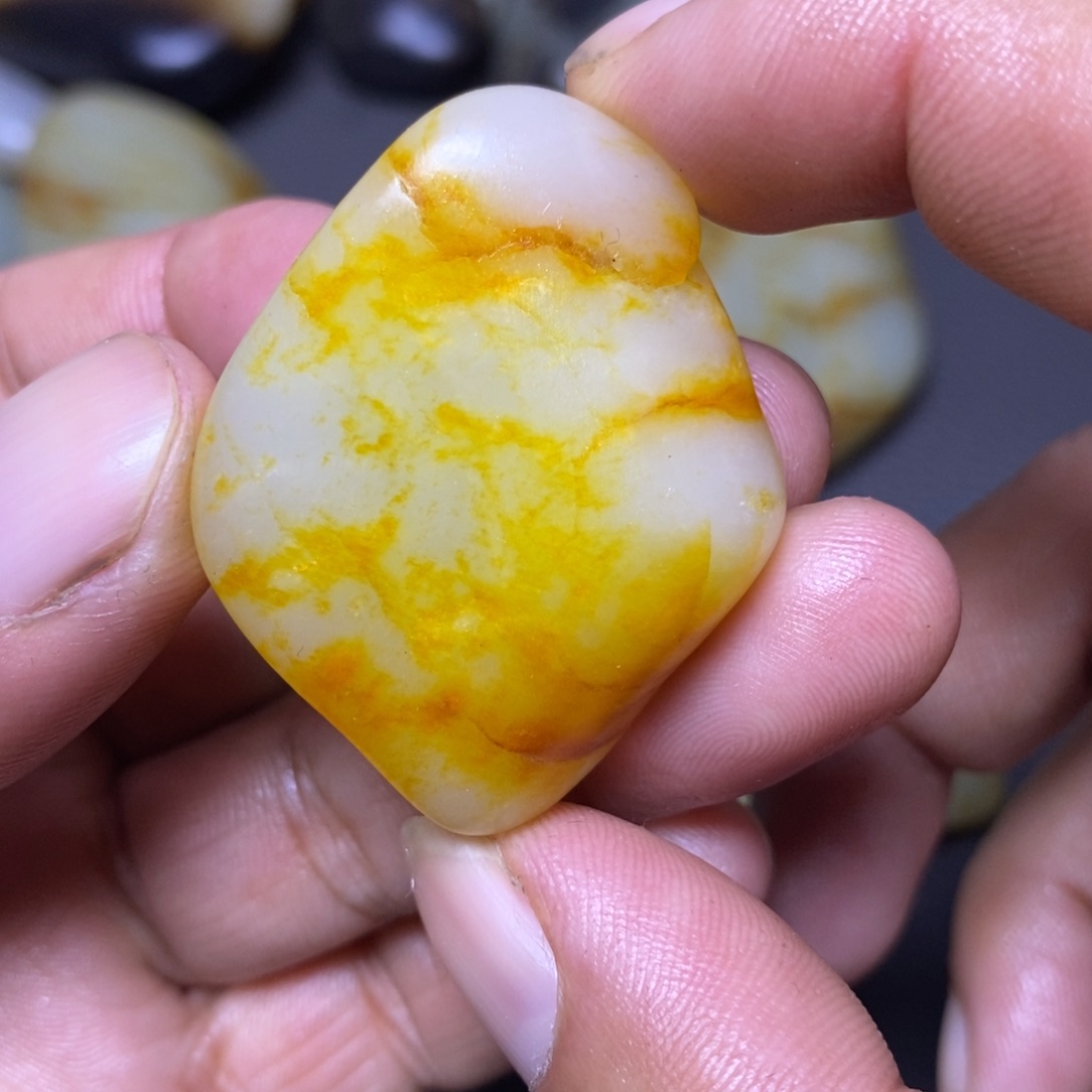 和田玉（糖玉）未镶嵌挂件