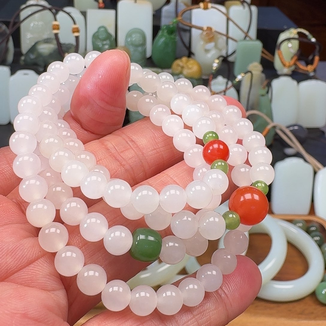 和田玉颈饰未镶嵌奶***干