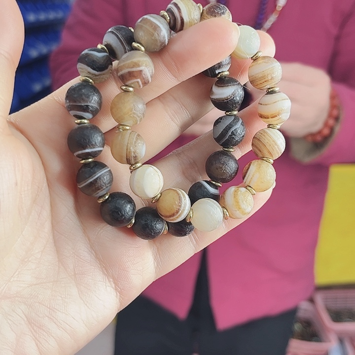 玛瑙手链未镶嵌T8地龙丹卡12左右发其一