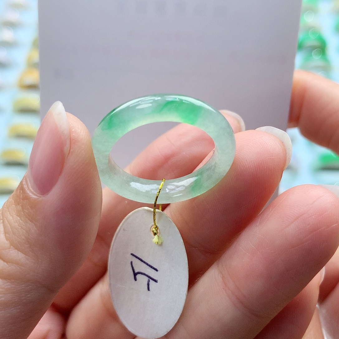 翡翠戒指未镶嵌15圈