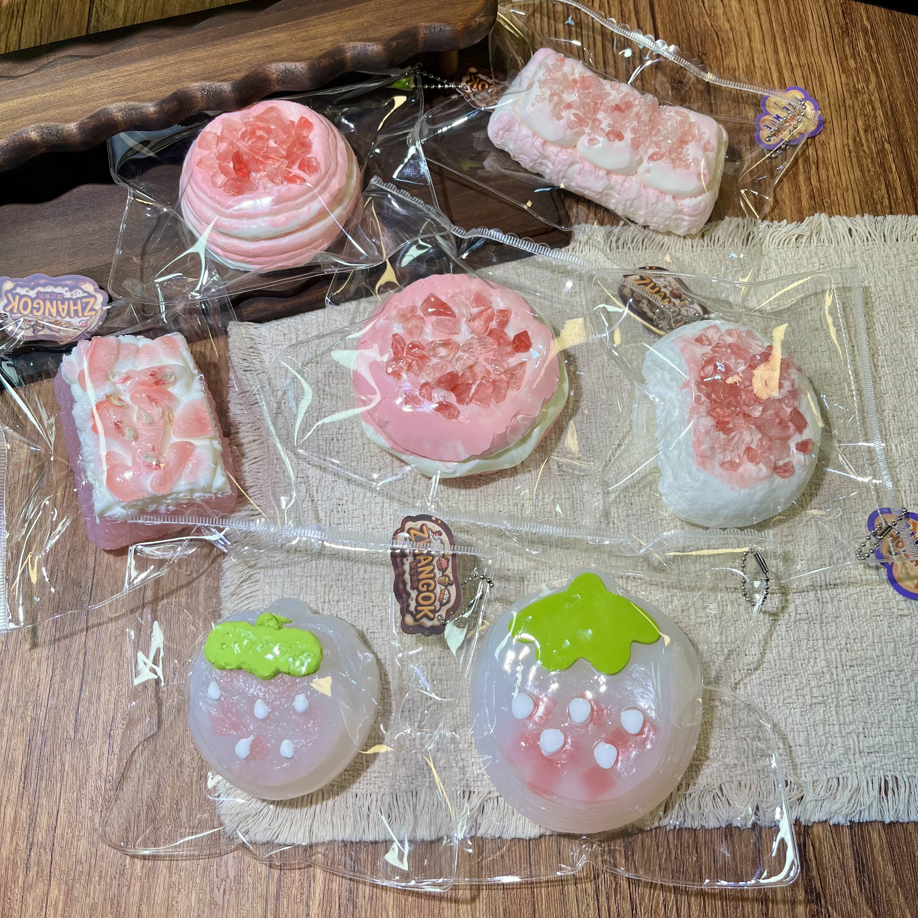 【12.22日新品过款区】手工制作默认微瑕  食品级硅胶捏捏乐成品