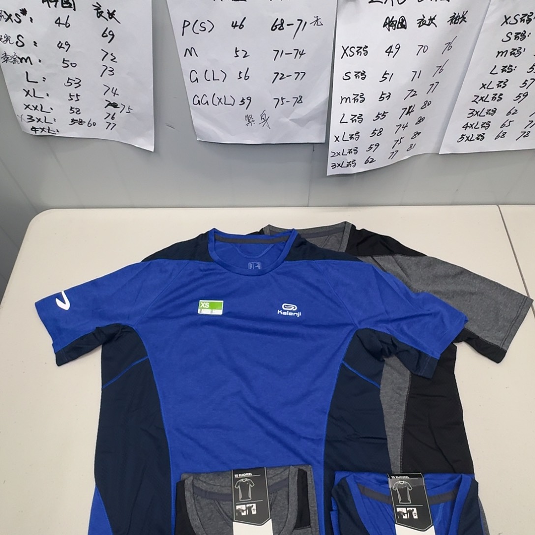 速干面料跑步半袖，胸围98cm衣长68cm