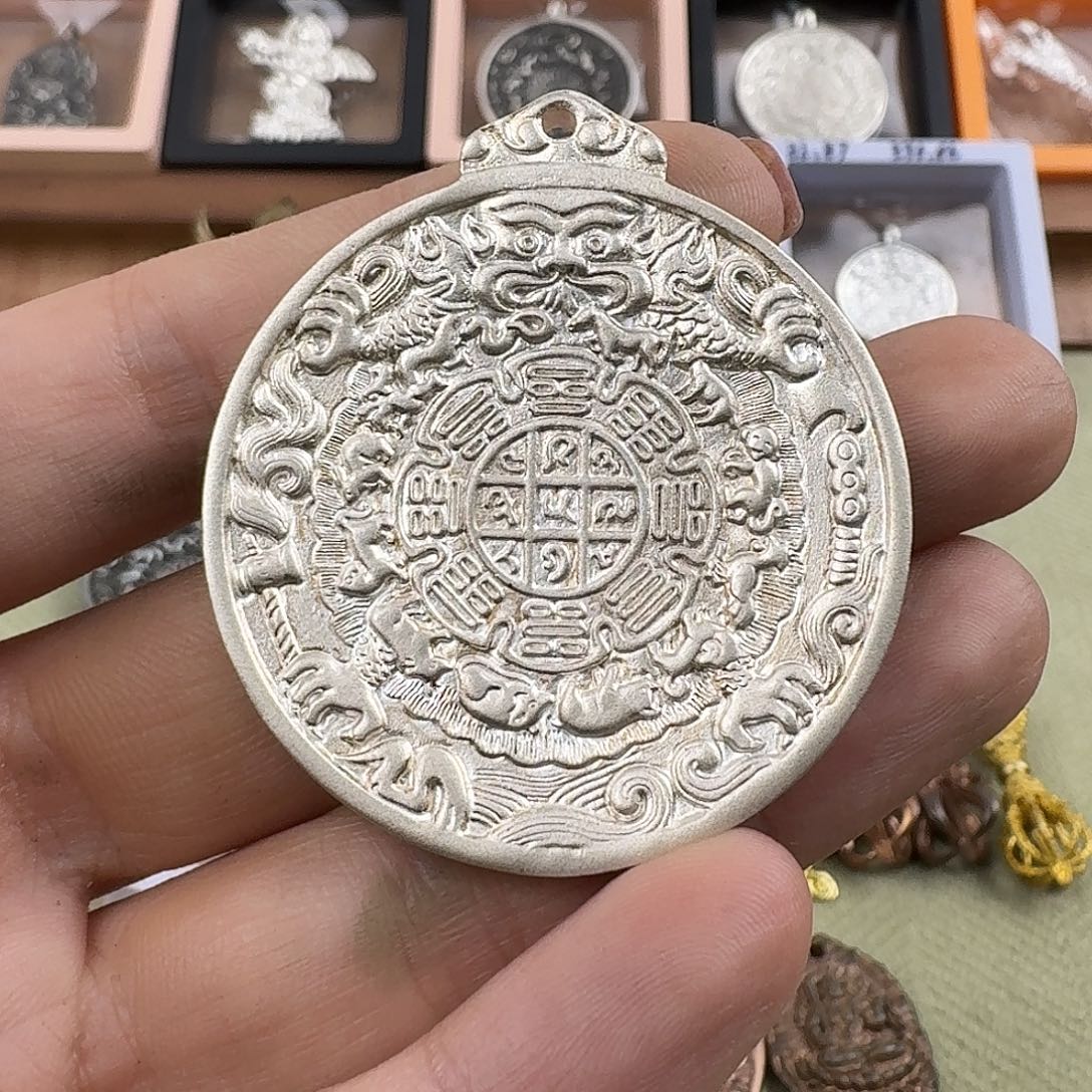 蔡***洪合金类东西真好看真好看