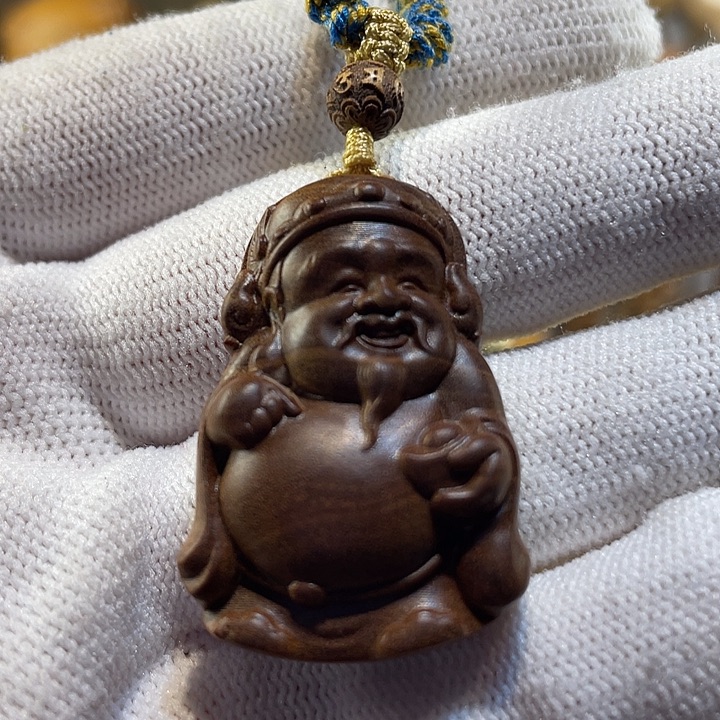 檀香木吊坠老山檀香黑肉蕉糖甜高货财神爷