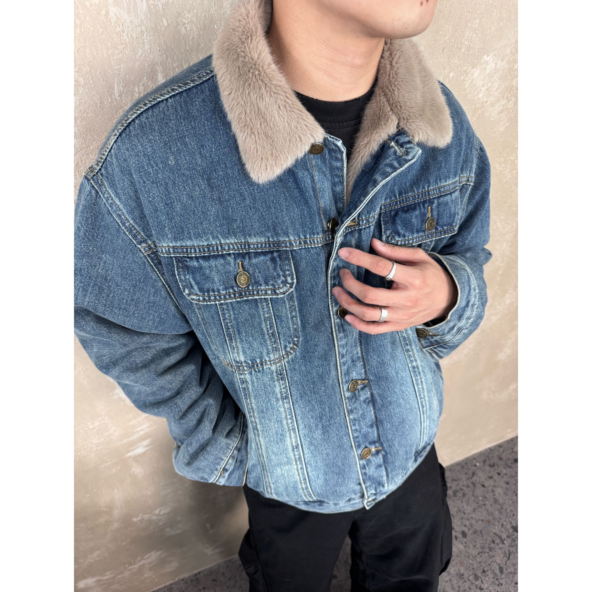 水洗做旧毛领保暖牛仔夹克复古仿兔绒短款棉袄