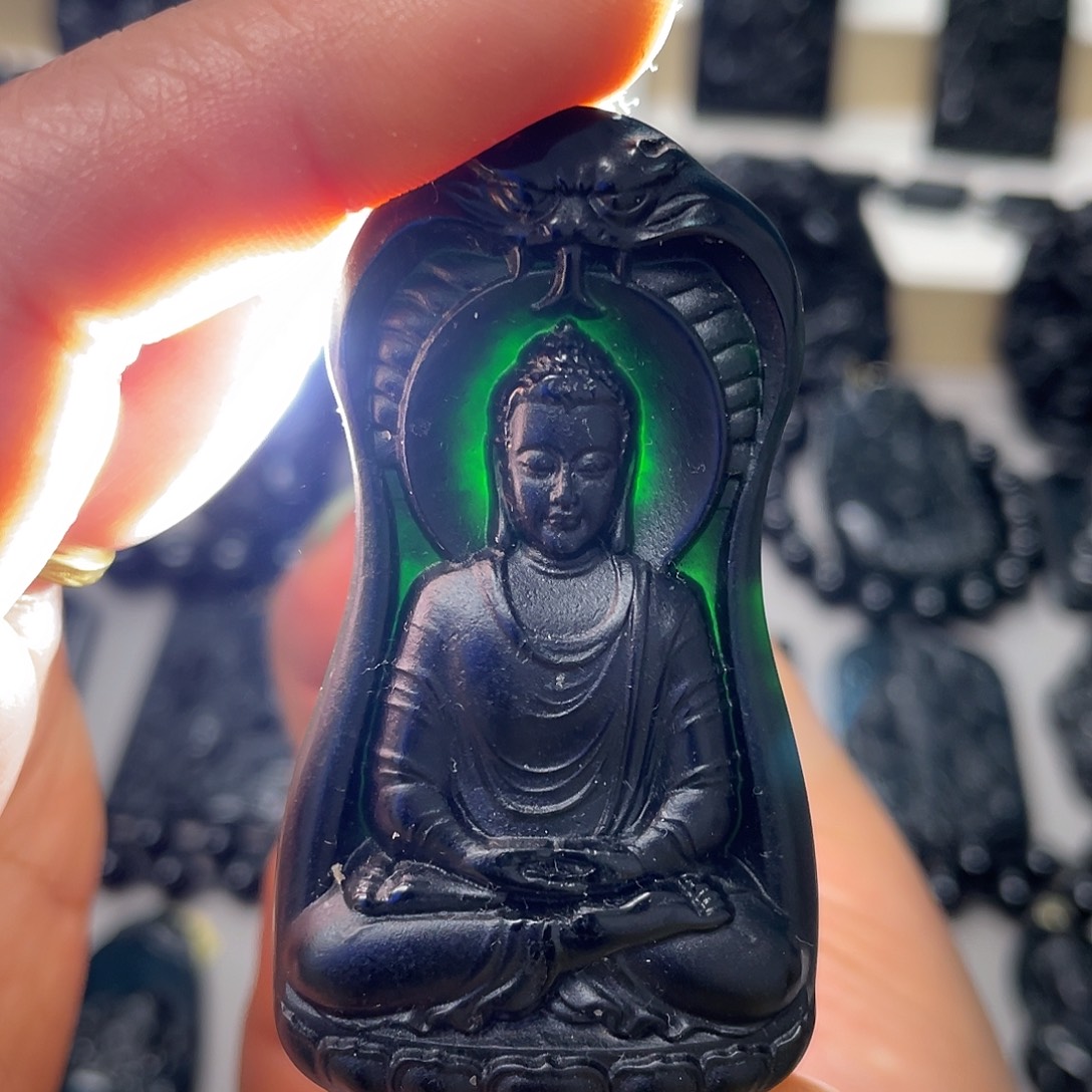 蛇纹石玉未镶嵌吊坠