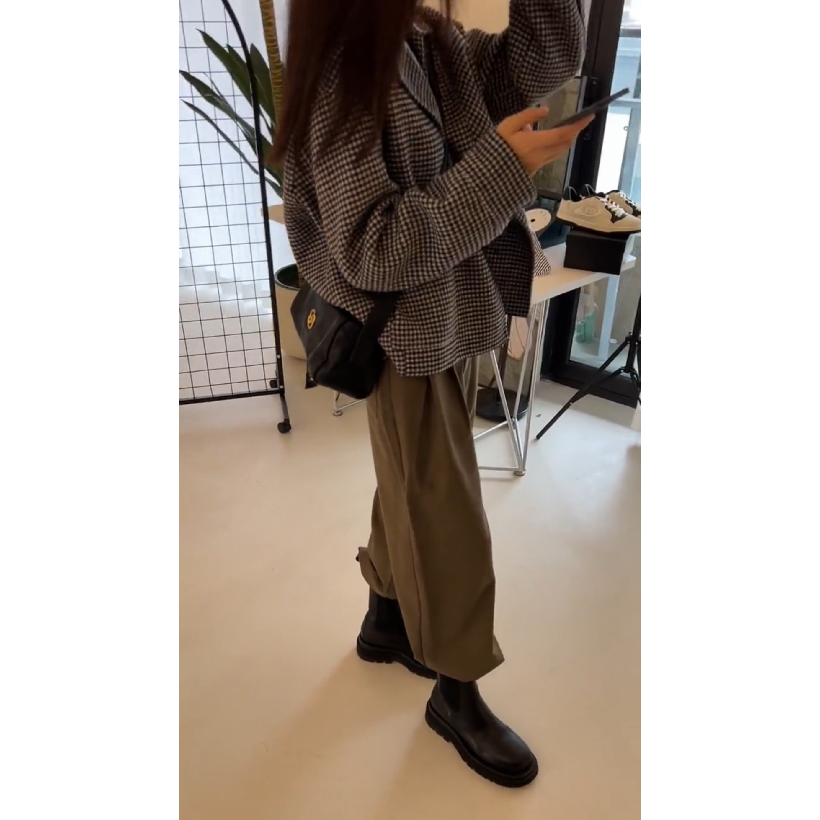 A434 通勤时尚休闲西装领两粒扣格子外套短款大衣
