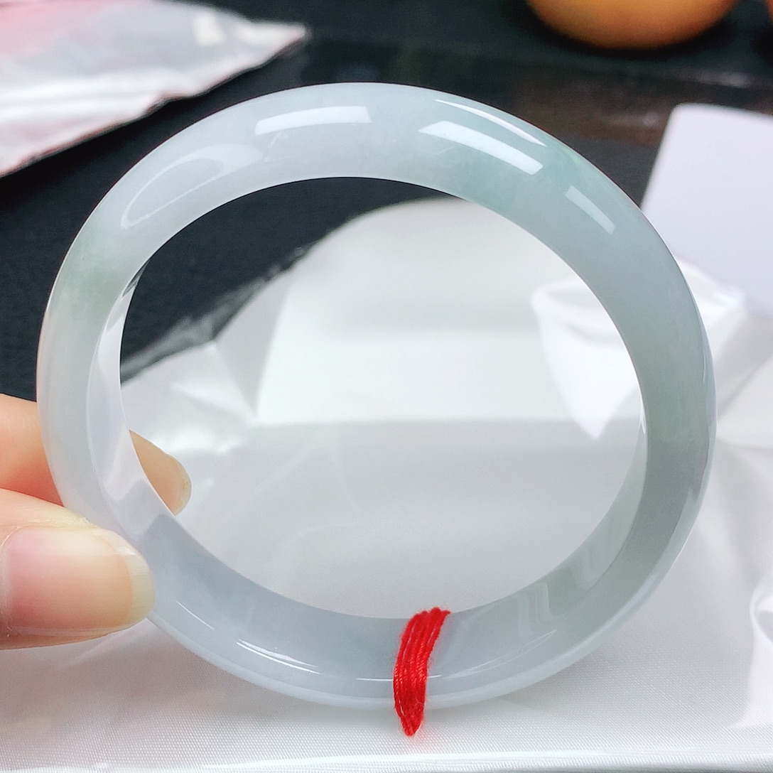 翡翠手镯未镶嵌正