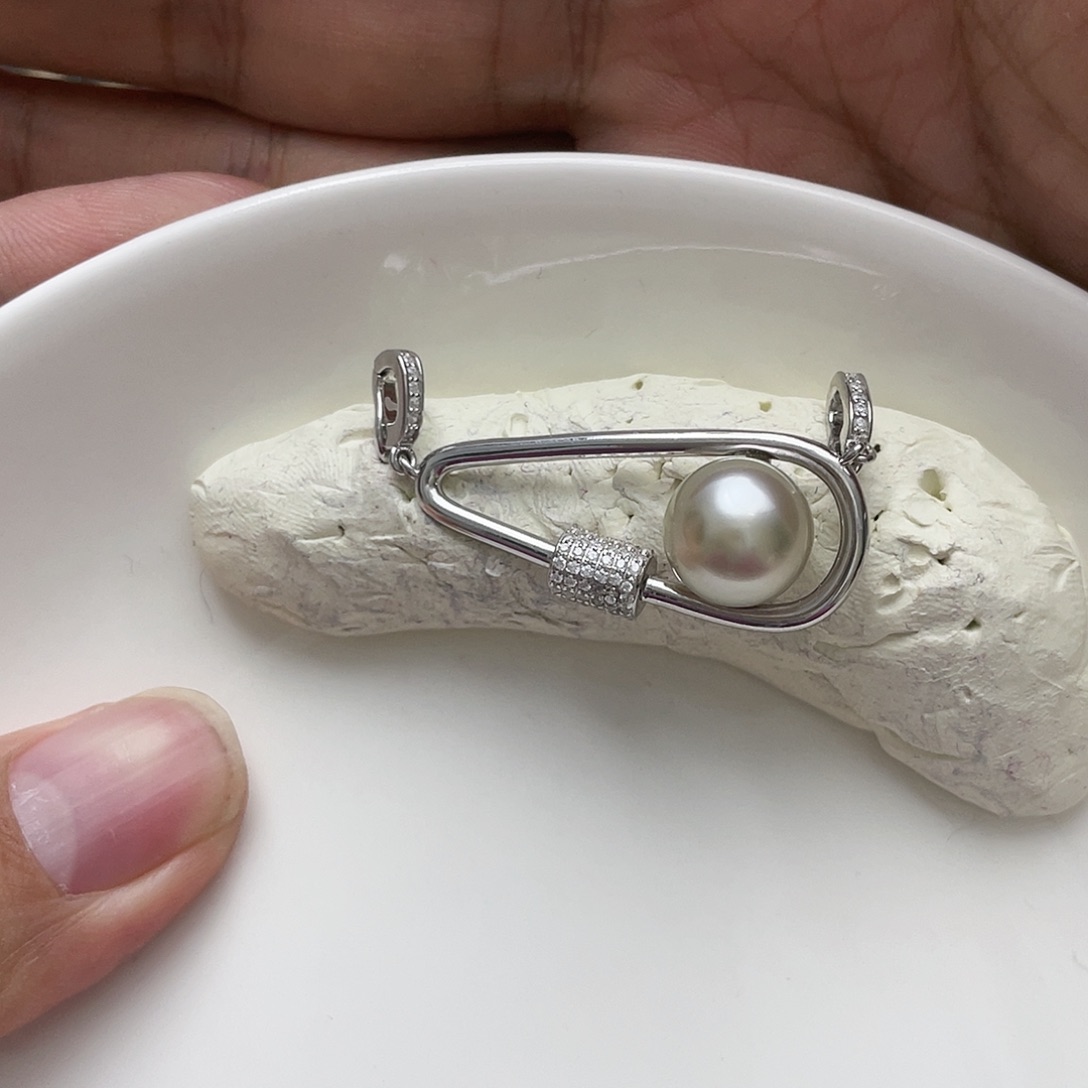 海水珍珠吊坠(不含链)银S925镶嵌S****a