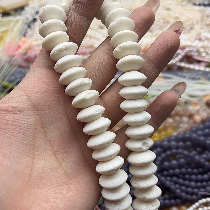 玛瑙/玉髓珠宝半成品未镶嵌16mm左右白精灵算盘珠