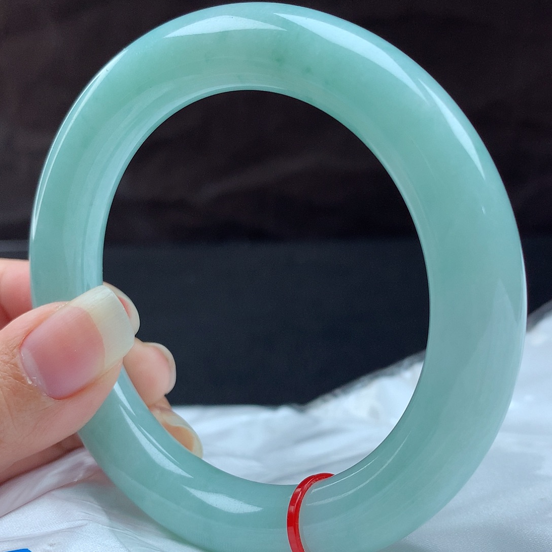 翡翠手镯未镶嵌95213，