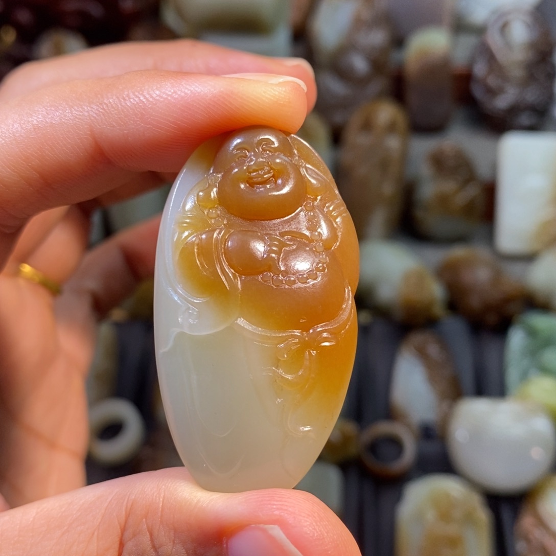 定制和田玉开心佛