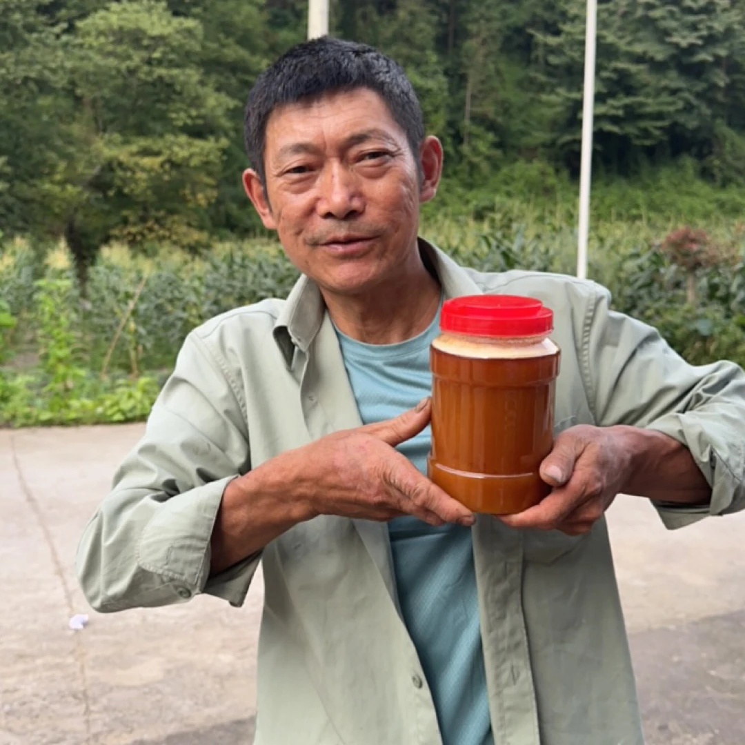 大巴山农家自产土蜂蜜纯正天然土蜂蜜农家采集深山野生正宗百花蜜