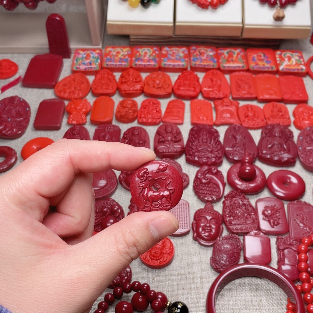 查罗石颈饰未镶嵌朱砂的生肖猴平安扣吊坠