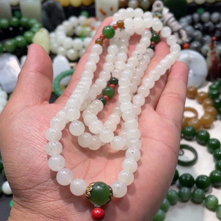 和田玉未镶嵌手串