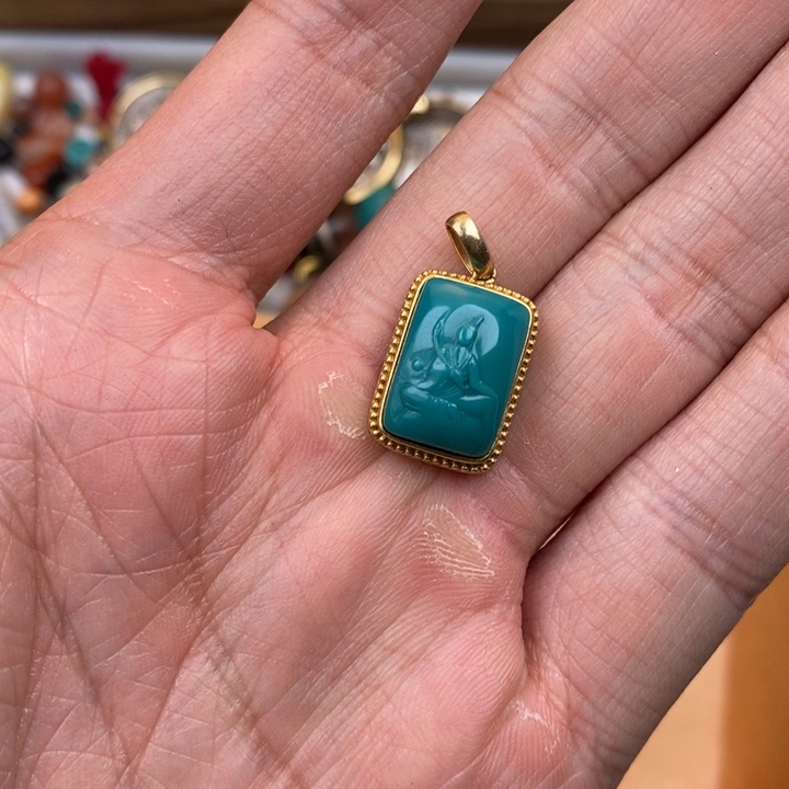 晴***川绿松石18K金镶嵌5555