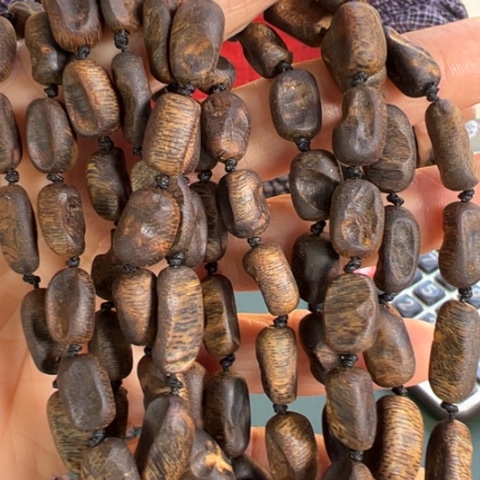 沉香手串白棋虫漏沉水24克卡0.7多样性发1条