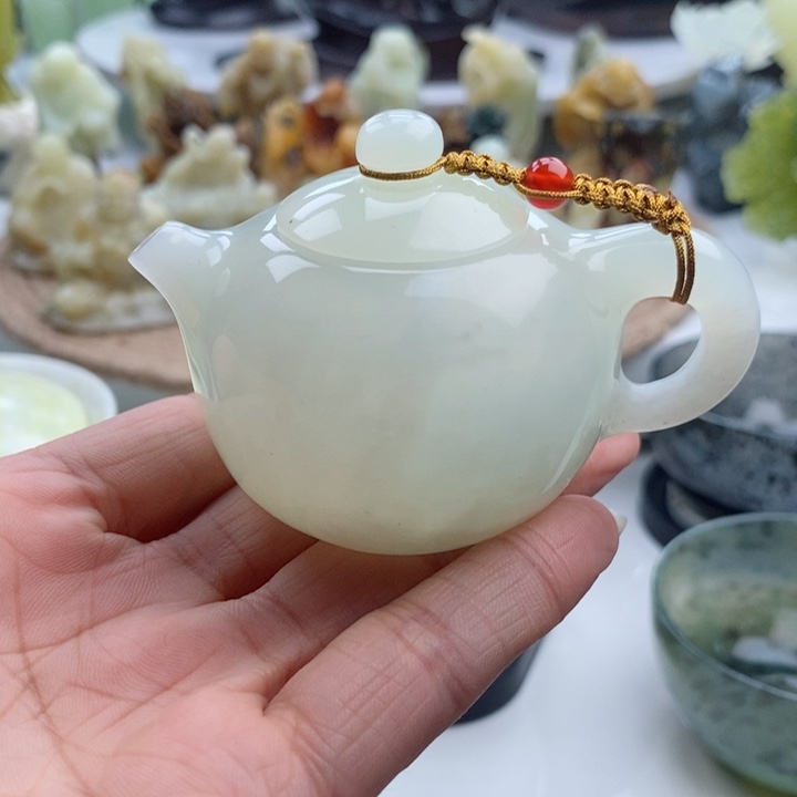 岫玉四大名玉手把壶未镶嵌