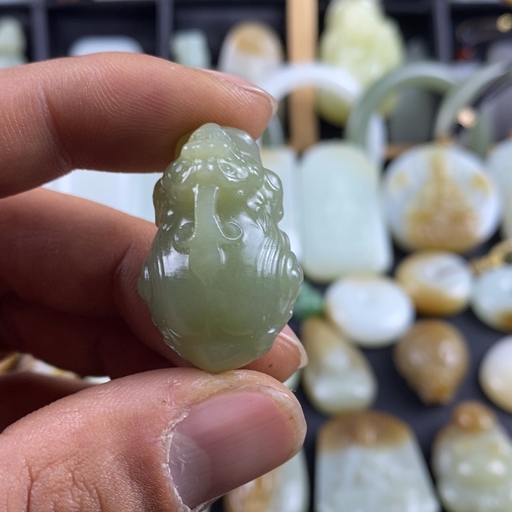 和田玉挂件未镶嵌