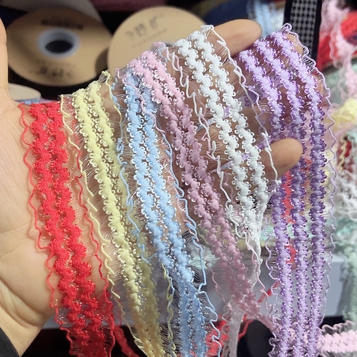 2.5的弹力镂空蕾丝6色各10码材料