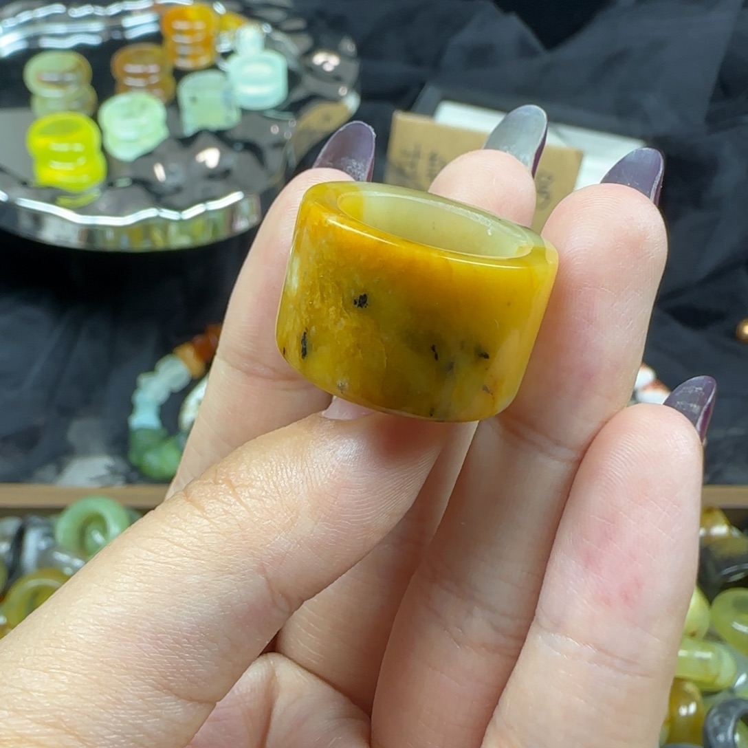 Y***.非金属内径16.7 港13 不退换