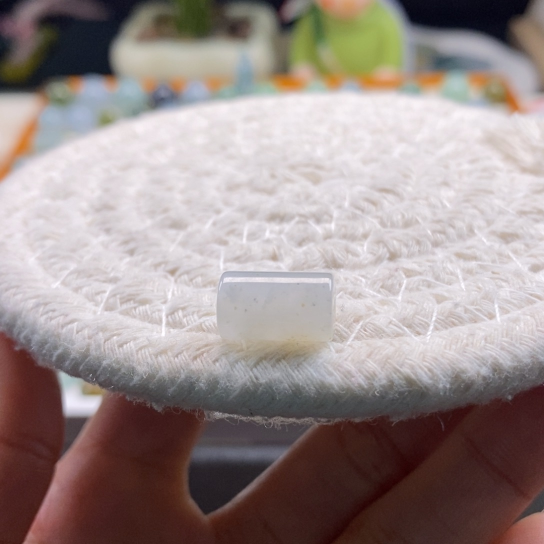 翡翠散珠天然翡翠冰糖雪梨桶珠12.6×7.6