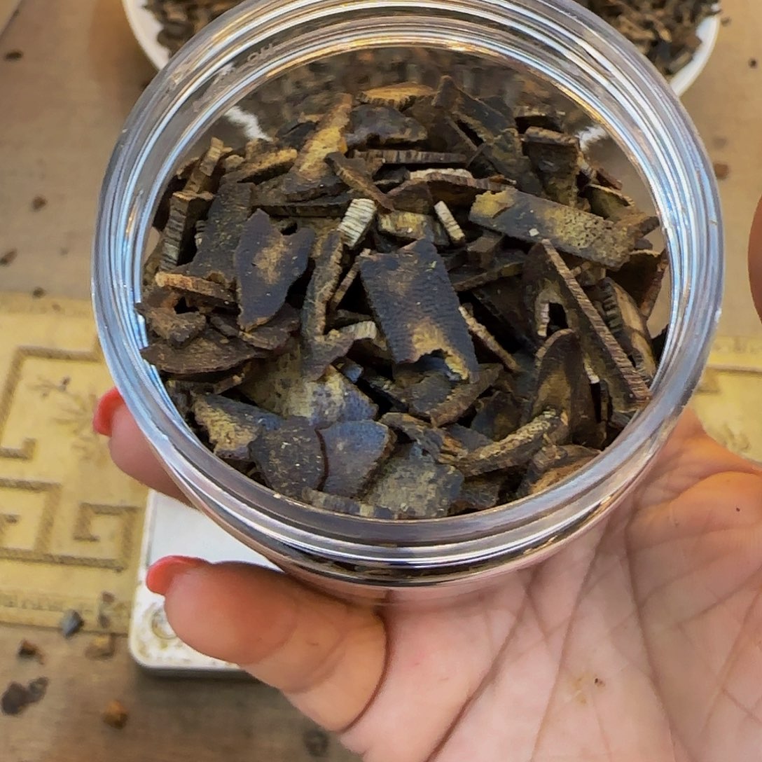 沉香沉香碎屑绿棋楠透顶绿品种边角料43g