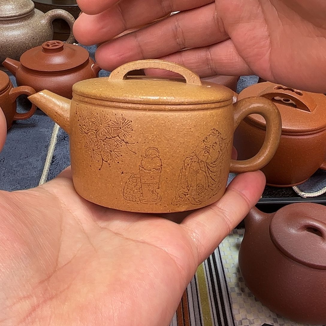 紫砂茶壶140毫升黄金段汉瓦
