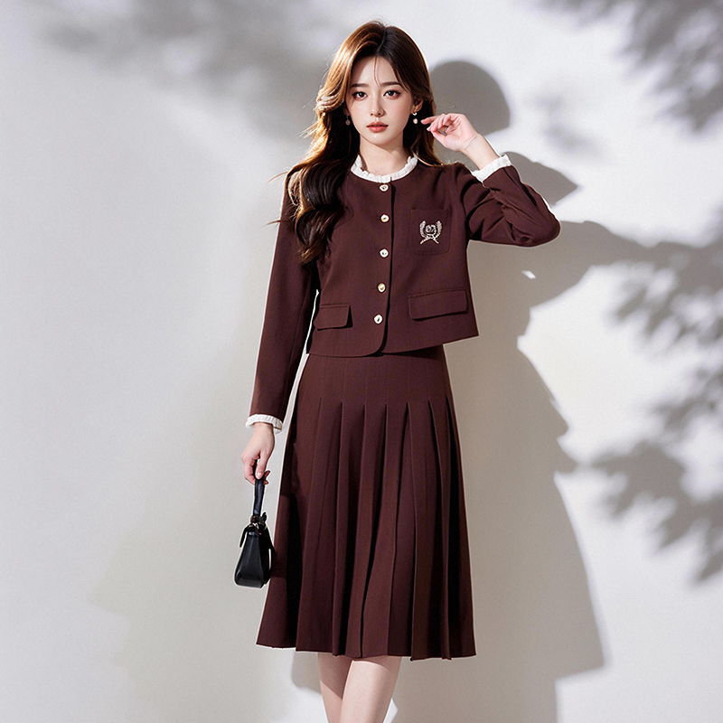 奢姿2025年春季新款大码女装法式学院风套装胖妹妹气质半裙两件套