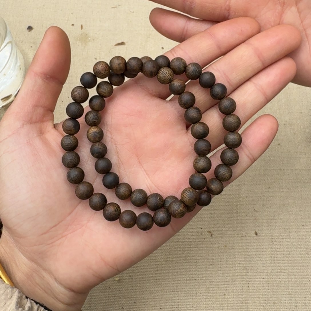 沉香手串绿奇楠单圈约0.8多样性发一条