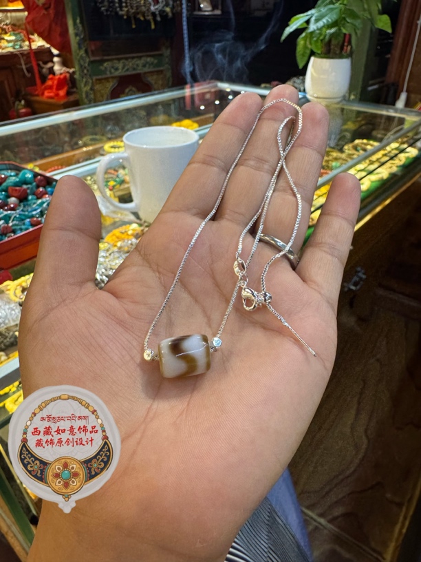 合金亚克力项链 女士锁骨链。项链