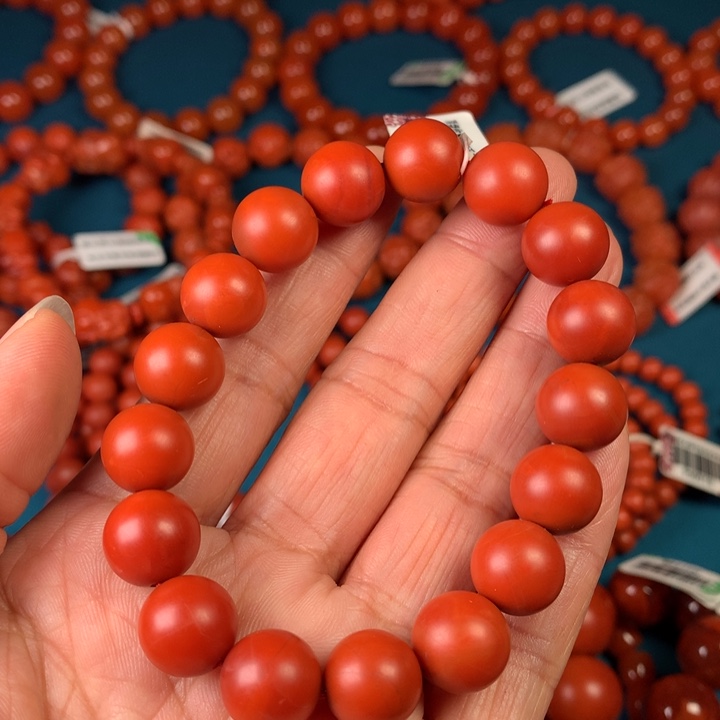 南红玛瑙手链未镶嵌