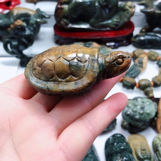 岫岩河磨玉（透闪石质玉）把件未镶嵌