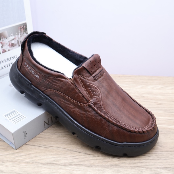 新款冬季保暖加厚加绒百搭休闲防滑耐磨时尚皮鞋爸爸鞋休闲鞋