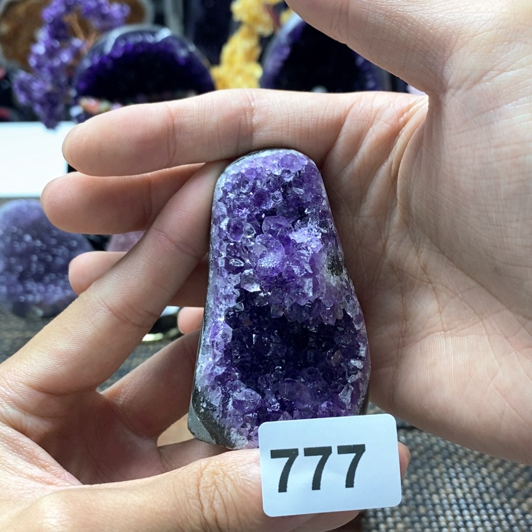 紫晶大型摆件（非配饰）未镶嵌