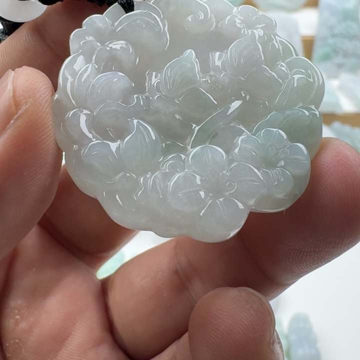 翡翠未镶嵌颈饰天然缅甸A货翡翠