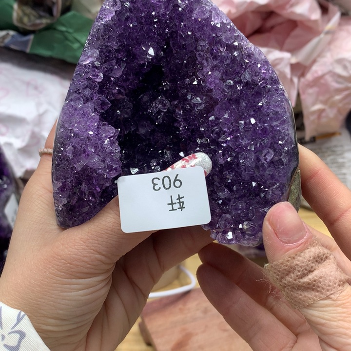 紫晶乌拉圭紫水晶摆件未镶嵌