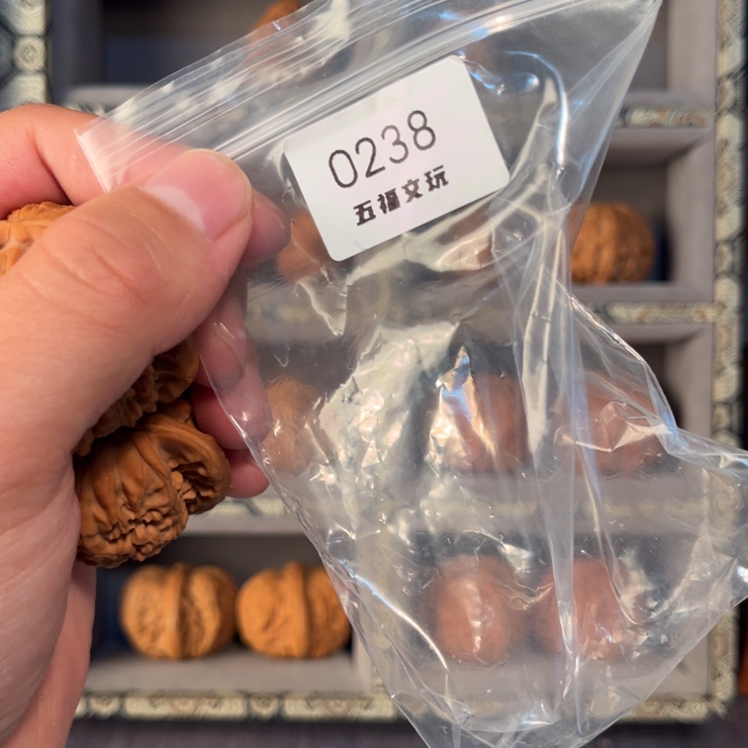 文玩核桃吊坠文玩核桃白狮子238号