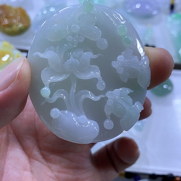 翡翠颈饰未镶嵌天然翡翠A货吊坠