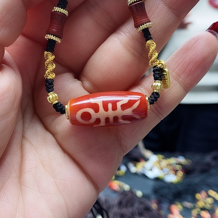 玛瑙/玉髓颈饰合金