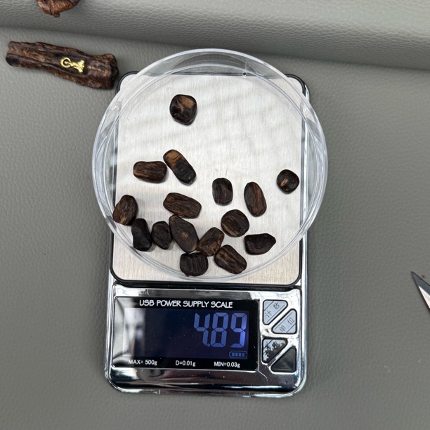 老挝老挝老挝留疤随型单4.88克