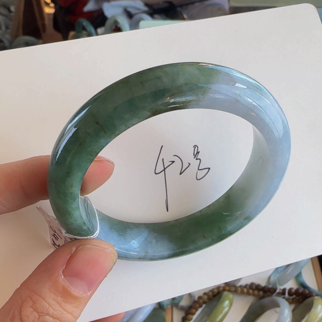 翡翠手镯未镶嵌老坑52.7圈