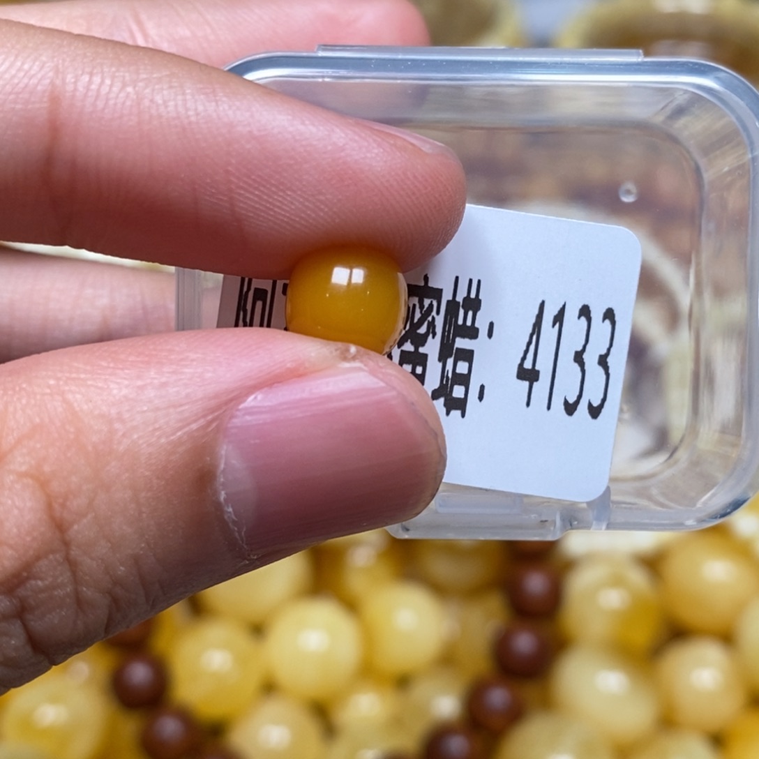 蜜蜡未镶嵌珠宝奇石4133
