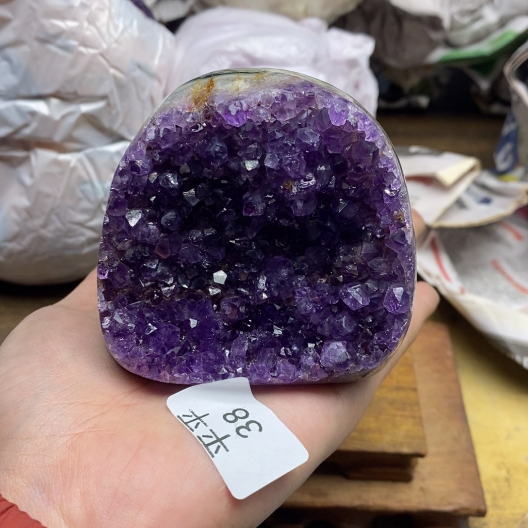 紫晶乌拉圭未镶嵌