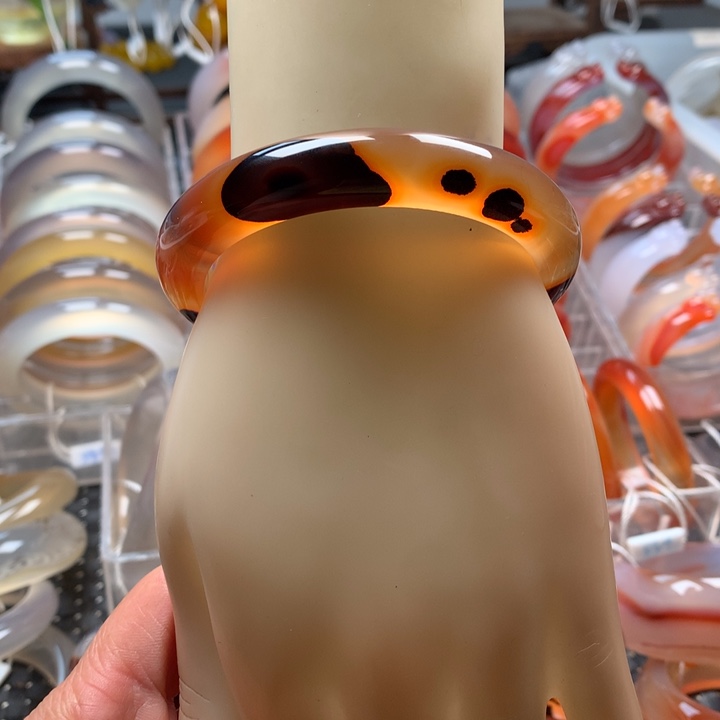 玛瑙/玉髓未镶嵌手镯