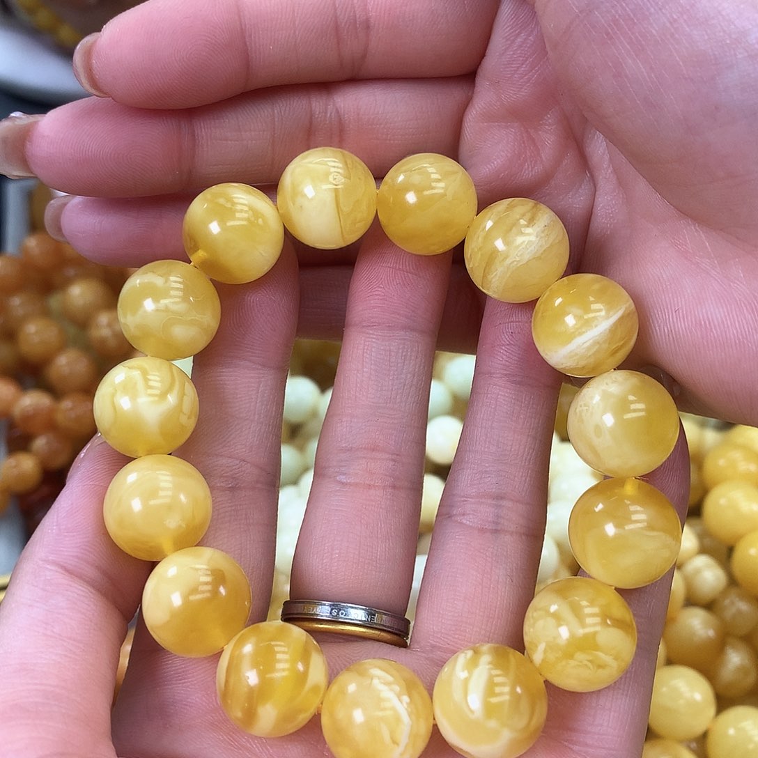 蜜蜡珠宝奇石未镶嵌摸***花