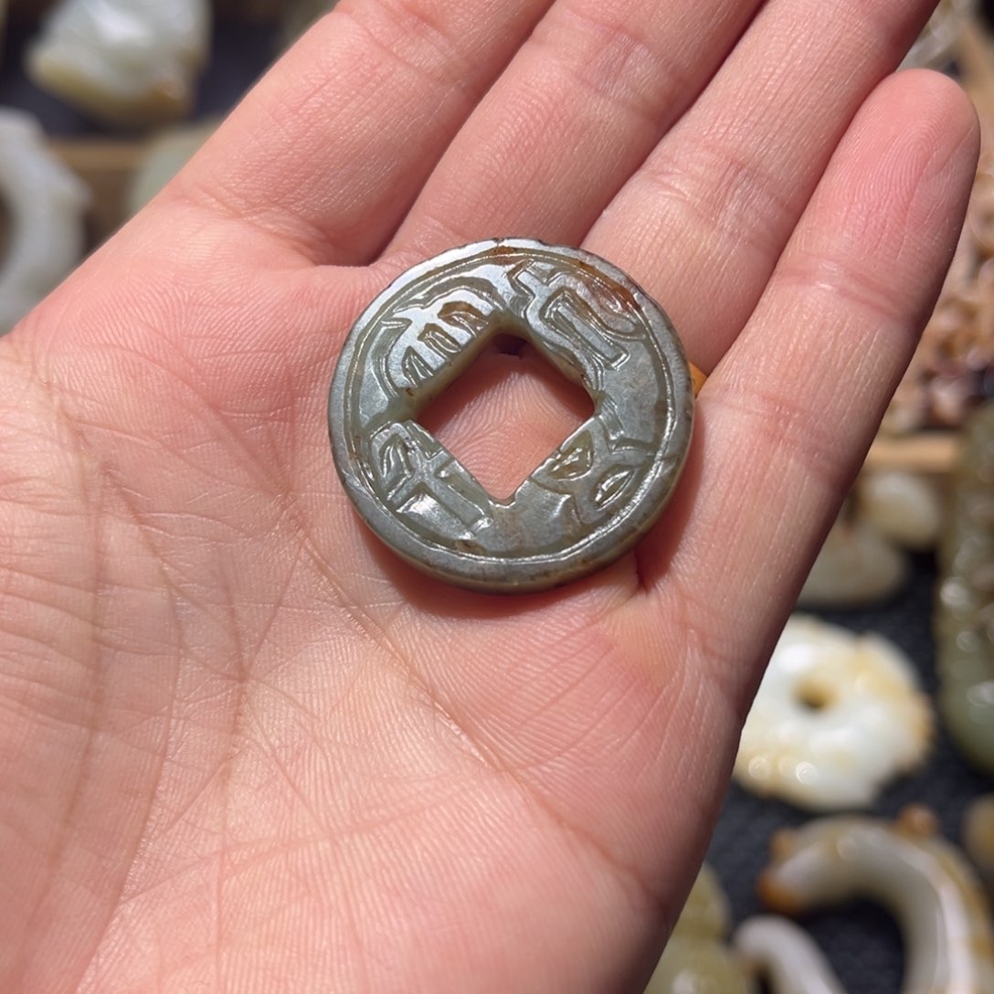 和田玉挂件未镶嵌